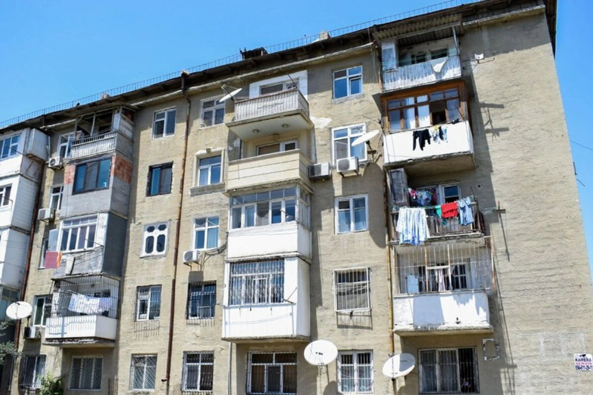 Общая площадь старого жилищного фонда в Баку сократится более чем вдвое